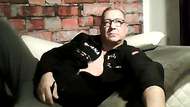 Soloyan online show from December 2025 11:23:01 PM