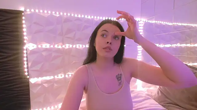 Isabell3 online show from May 2026 05:23:02 AM