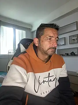 daddy3945 online show from May 2026 02:45:01 PM