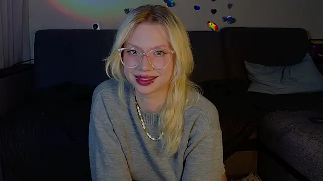 Snapshot of sonya_blade69 chatting on June 2026 10:55:02 PM sonya blade69 online show from June 2026 10:55:02 PM