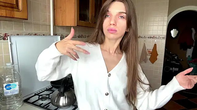 TrishIsaac online show from May 2026 08:20:01 AM