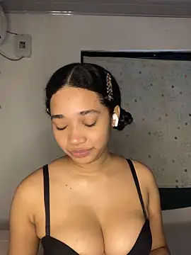 Snapshot of _sweetSabrina- chatting on June 2026 08:37:02 PM sweetSabrina- online show from June 2026 08:37:02 PM