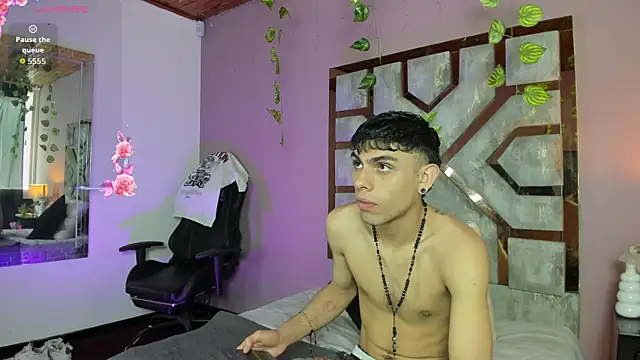 SCARLEXXX LYAN online show from June 2026 07:09:02 PM