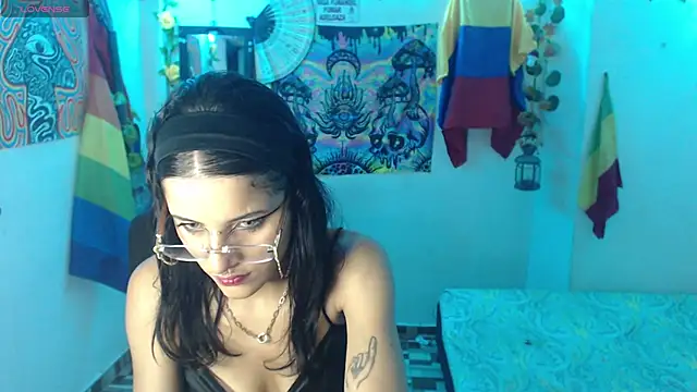 bastethott online show from May 2026 07:25:01 AM