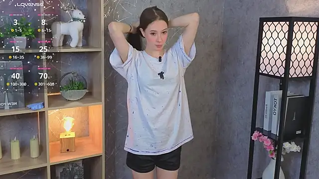 VirgieQuill online show from May 2026 03:28:01 PM