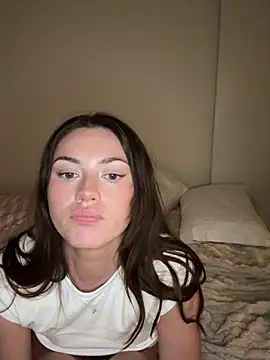 daisycollins online show from May 2026 10:22:01 AM