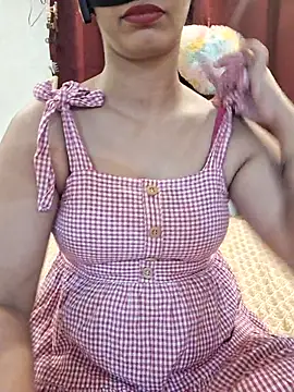 Shaloni Patil online show from May 2026 08:17:02 PM
