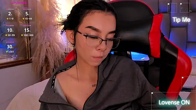 MelCherry online show from August 2026 09:04:01 AM