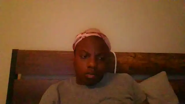 Snapshot of princesselizabeth chatting on July 2026 12:17:02 AM princesselizabeth online show from July 2026 12:17:02 AM