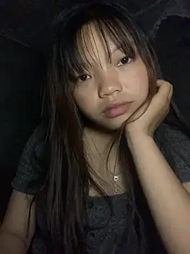 Snapshot of Cham-py chatting on May 2026 01:55:01 AM Cham-py online show from May 2026 01:55:01 AM