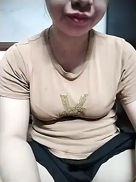 Girl lovebaby online show from May 2026 01:05:02 PM