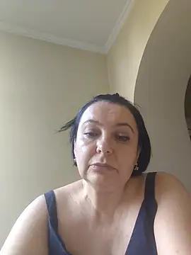 EmmaEmmy40 online show from June 2026 03:27:01 PM