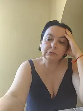 EmmaEmmy40 online show from June 2026 03:17:02 PM