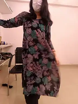 zoya baby  online show from May 2026 06:29:01 AM