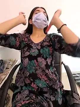 zoya baby  online show from May 2026 05:36:02 AM