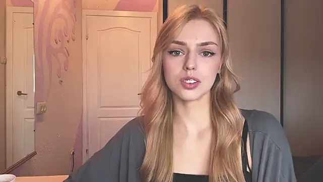 ScarlettRosy online show from May 2026 04:40:01 AM