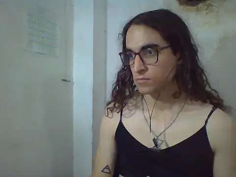 LaCuerva online show from May 2026 05:10:01 PM