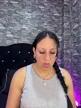 Snapshot of Cloe-Fire chatting on May 2026 11:15:01 AM Cloe-Fire online show from May 2026 11:15:01 AM