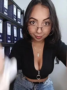 JENNIFER  03 online show from June 2026 05:02:02 PM