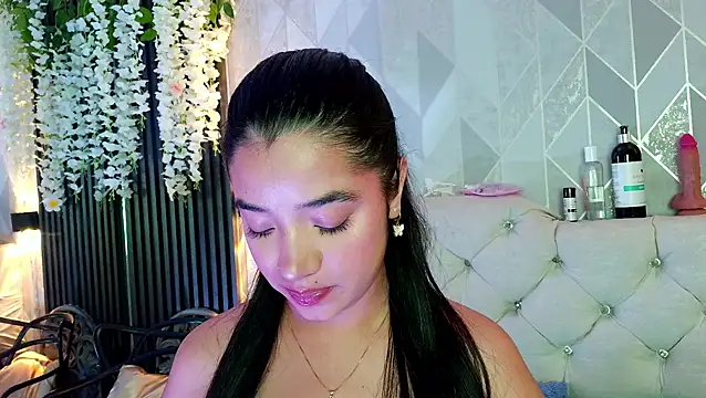 Zaira bonny online show from June 2026 07:14:02 PM