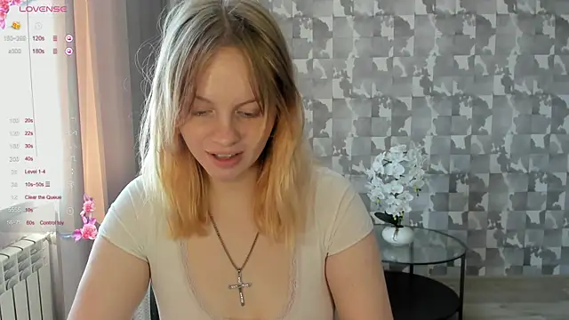 L aura online show from May 2026 07:13:01 AM