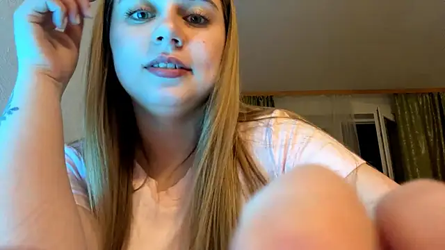 Melarose85 online show from May 2026 09:55:02 PM