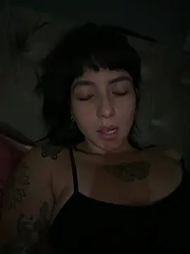 MartinadeCaxias online show from May 2026 01:01:02 AM