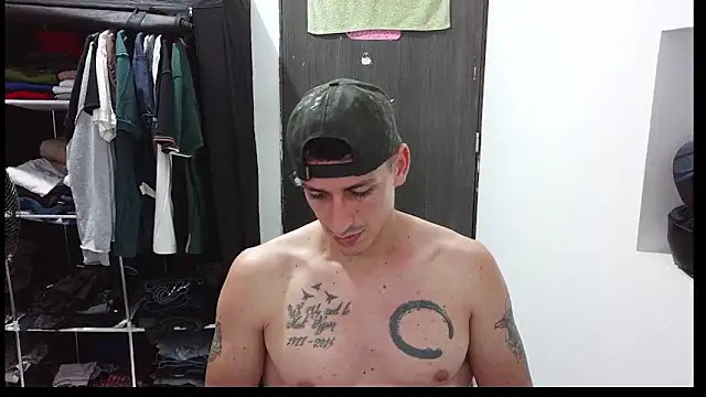 Snapshot of RaulRico chatting on May 2026 03:03:02 AM RaulRico online show from May 2026 03:03:02 AM