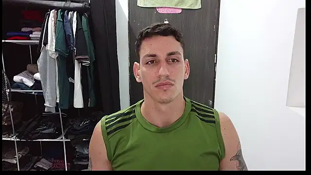 Snapshot of RaulRico chatting on May 2026 02:47:01 PM RaulRico online show from May 2026 02:47:01 PM