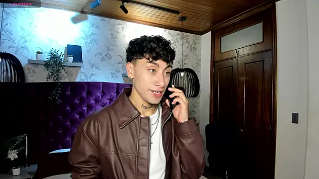 Spencerwhite  online show from June 2026 08:31:02 PM