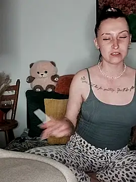 Goddessm00n1 online show from May 2026 08:38:01 PM