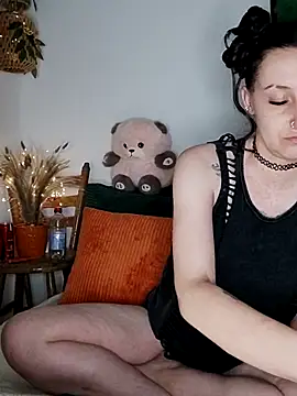 Goddessm00n1 online show from June 2026 10:48:02 PM