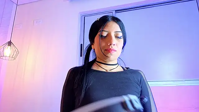 Ey Im simone  online show from June 2026 12:47:02 PM