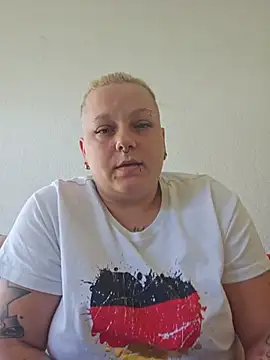 Lady Peggi online show from June 2026 09:22:02 AM