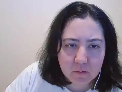 Snapshot of IsabellaJacobs chatting on May 2026 10:59:01 PM IsabellaJacobs online show from May 2026 10:59:01 PM