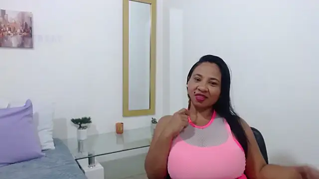 Scarlett Adams  online show from May 2026 12:22:02 PM