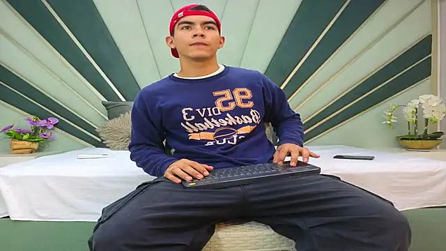 Sebastian Vega online show from May 2026 11:10:01 PM