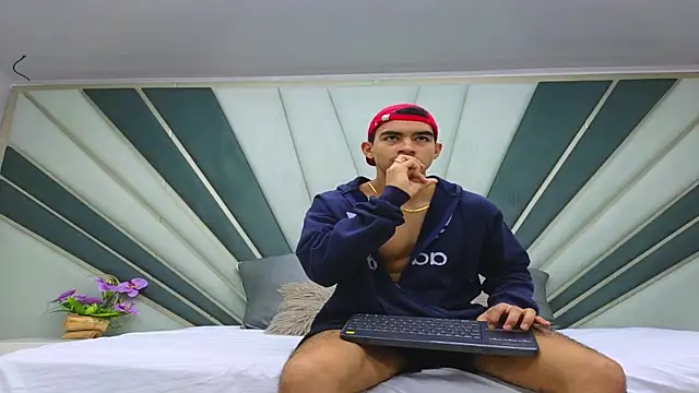 Sebastian Vega online show from May 2026 11:13:02 PM