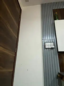 hot avni online show from June 2026 05:01:02 AM