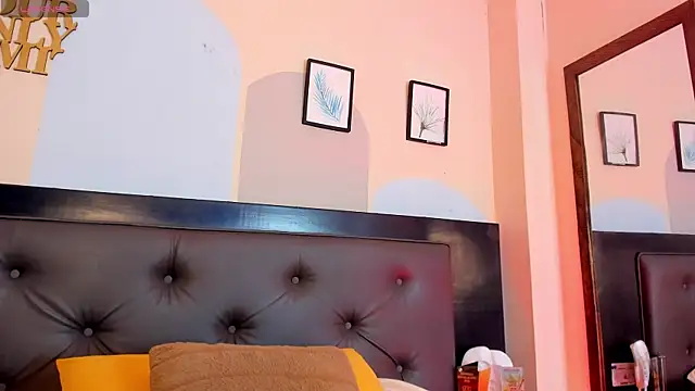 Boy Mathew online show from May 2026 12:32:01 PM