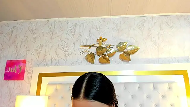 AlanaLeBlanck online show from May 2026 06:27:02 PM
