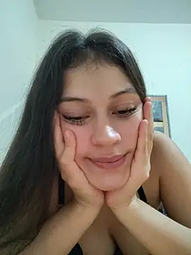 LizzyFrost online show from May 2026 07:44:02 PM