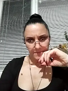 Snapshot of MillaMia45 chatting on May 2026 07:30:02 PM MillaMia45 online show from May 2026 07:30:02 PM