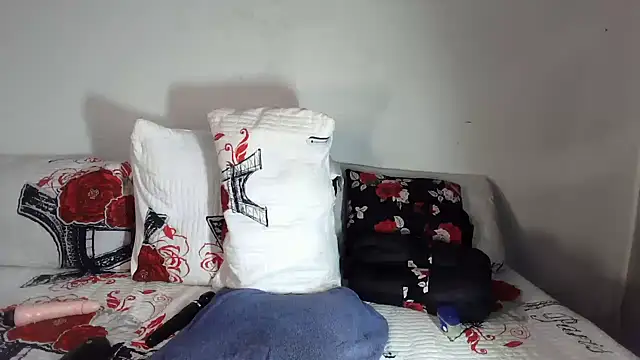 WhiteBunny JJ online show from June 2026 12:55:02 PM