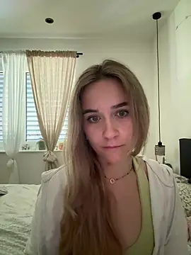 LillyStarr online show from June 2026 07:57:01 AM
