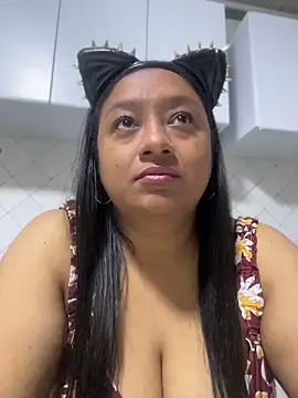 Rachell Carter online show from May 2026 03:45:02 AM