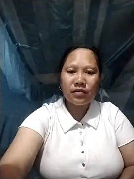 lustfulsister online show from May 2026 01:05:01 PM