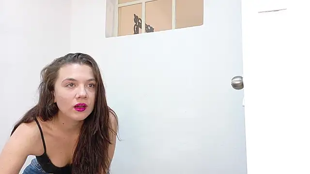 Katia Rose23 online show from May 2026 06:38:02 PM