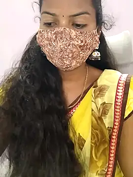 Snapshot of silksmitha- chatting on July 2026 07:15:02 AM silksmitha- online show from July 2026 07:15:02 AM