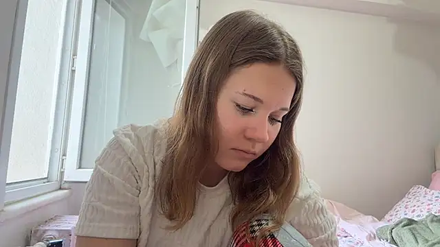 KamalaDuplantis online show from May 2026 02:58:01 PM